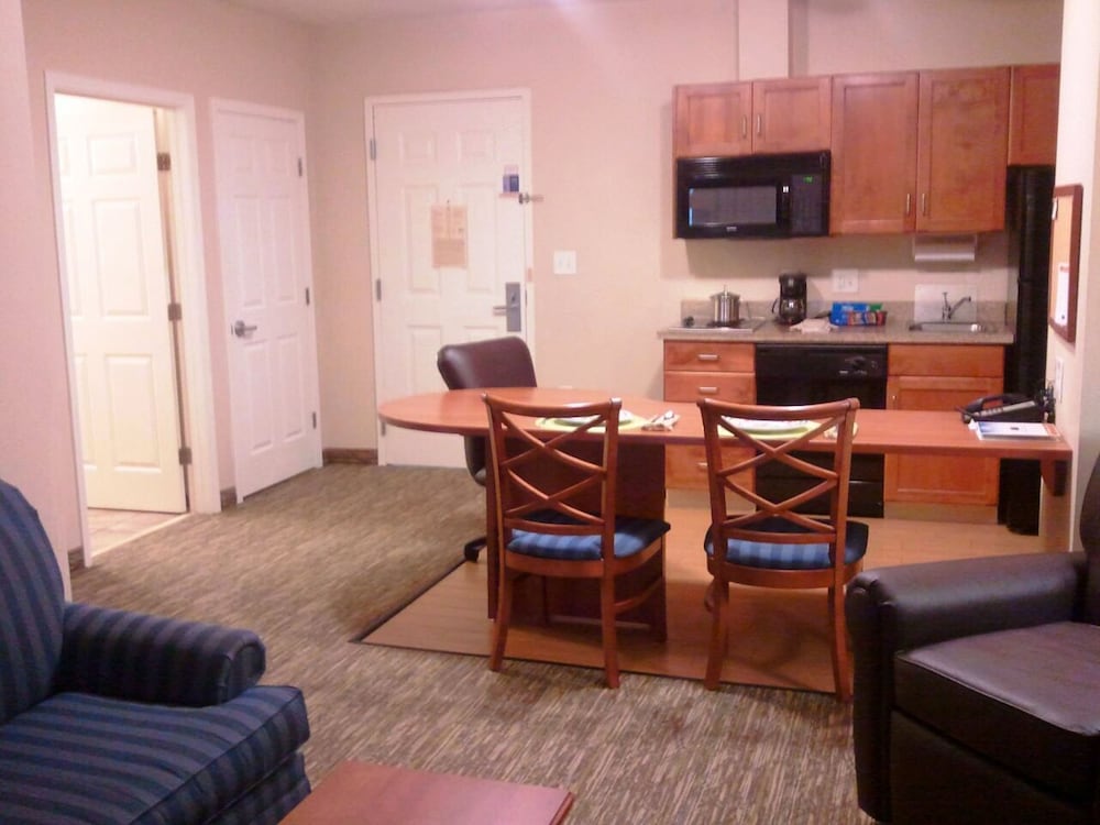 Candlewood Suites Greenville NC by IHG - photo 32