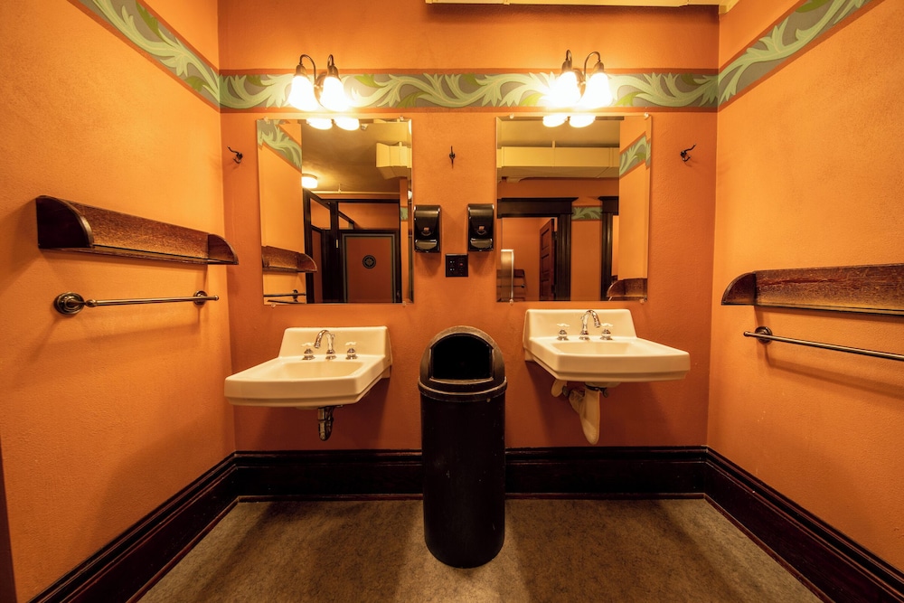 McMenamins Hotel Oregon - photo 16