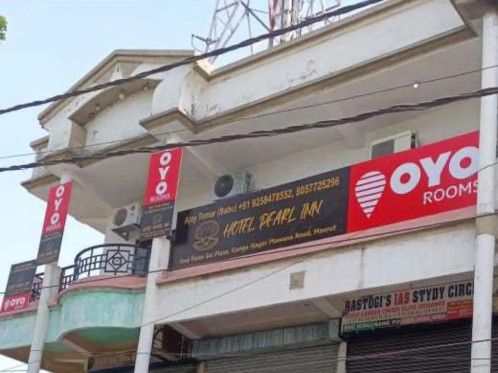 Hotel Pearl Inn by Oyo in Meerut, India