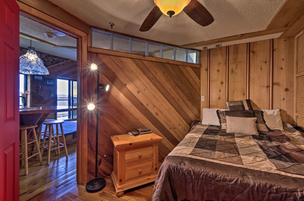 Sugar Mountain Resort Condo w Pool Table & Views - photo 2