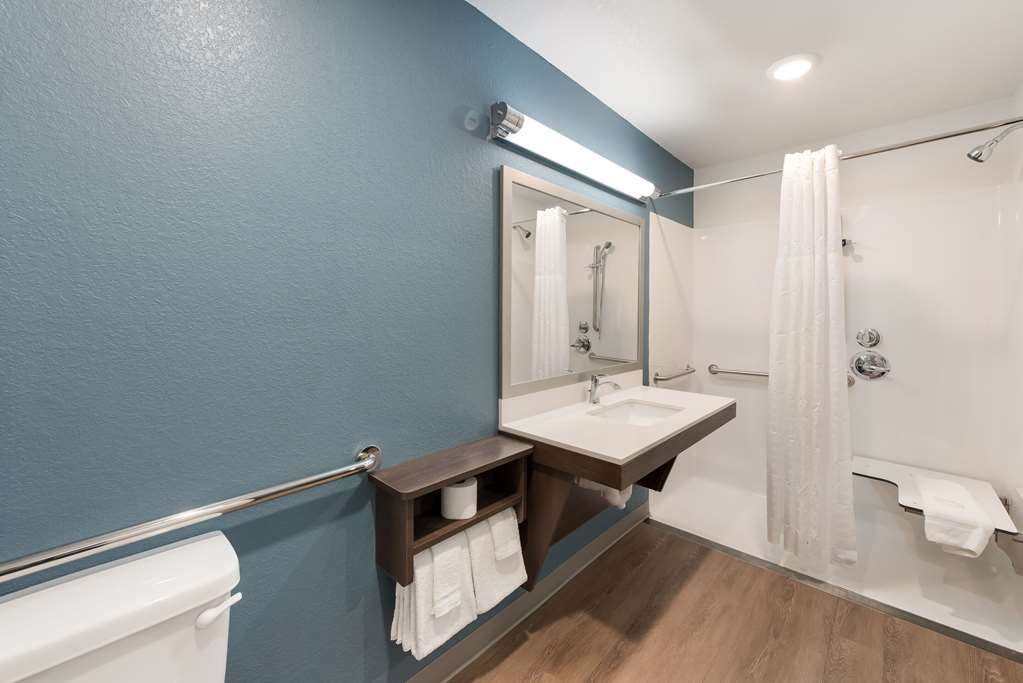 Woodspring Suites Dayton North - photo 22