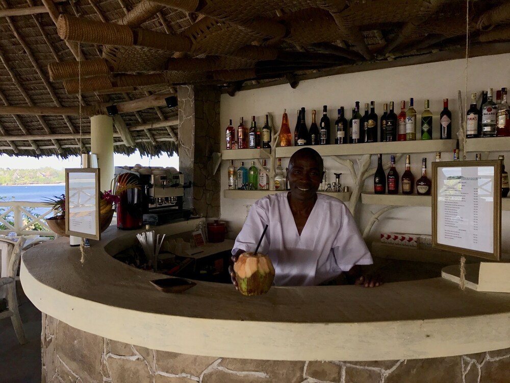 Hotel Bar
