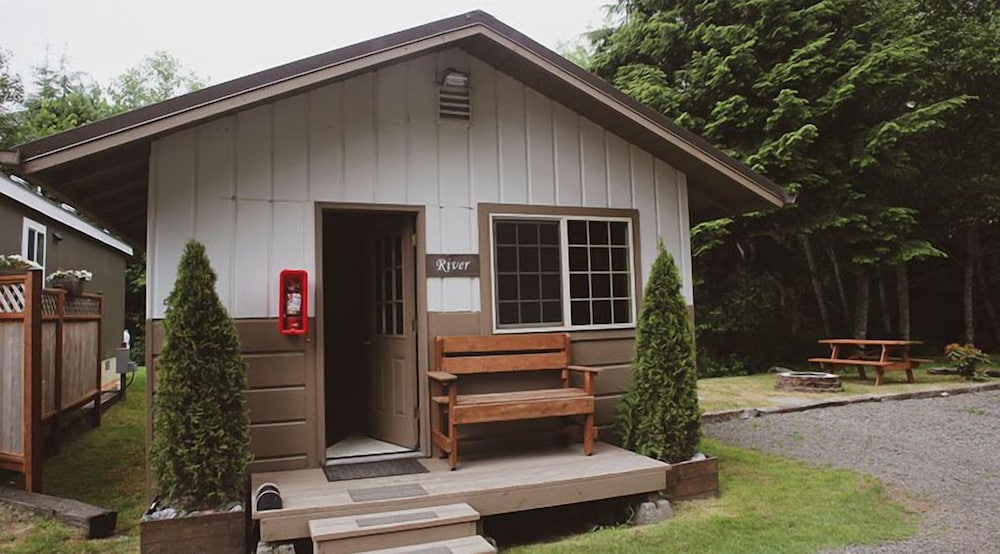 3 Rivers Resort and Guide Service - photo 17
