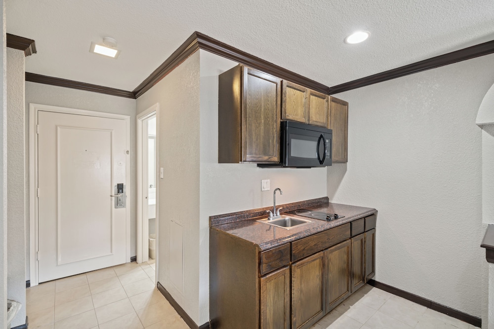Americas Best Value Inn & Suites Brenham - photo 24