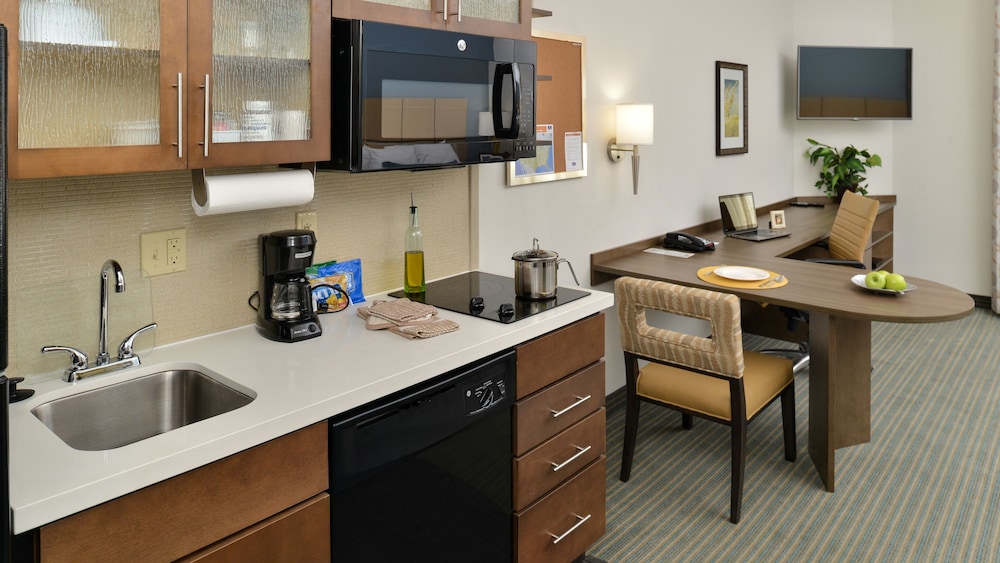 Candlewood Suites Houma by IHG - photo 15