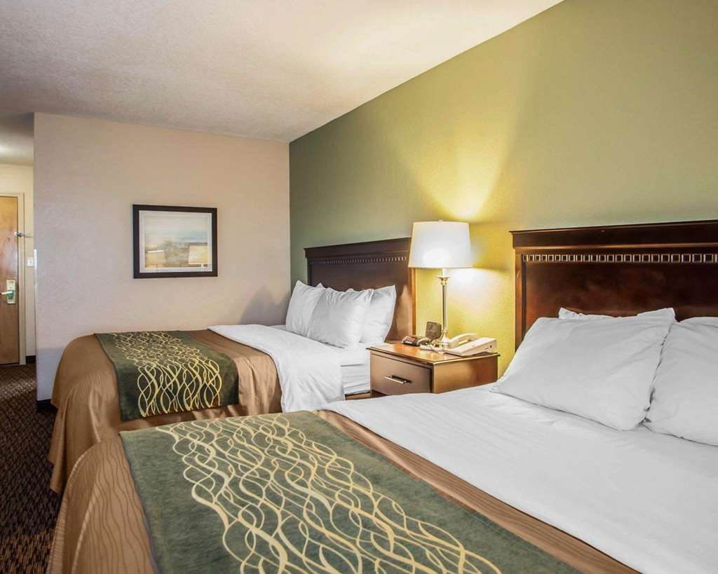 Quality Inn Belton Kansas City South - photo 11