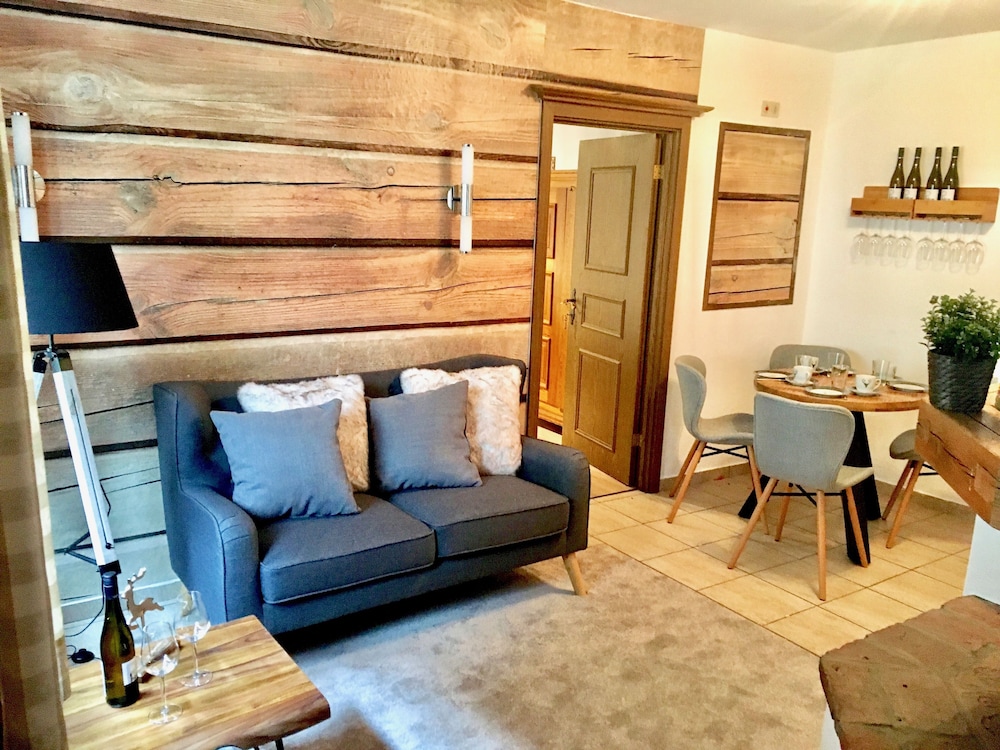 Belle Kitz Apartment 3 — 4-Star Luxury Hotel in Kitzbuehel, Austria