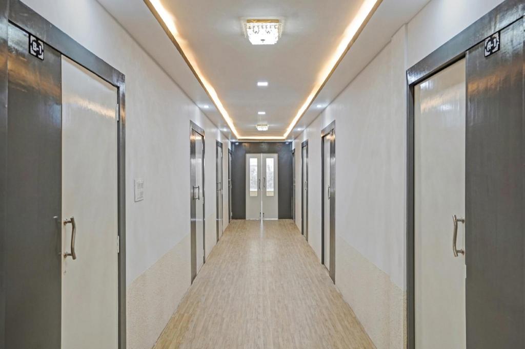 Hotel O Mr Crown Inn To Inn in Lucknow, India