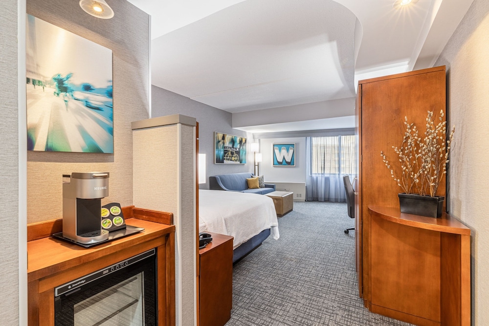 Courtyard by Marriott Boston Waltham - photo 12