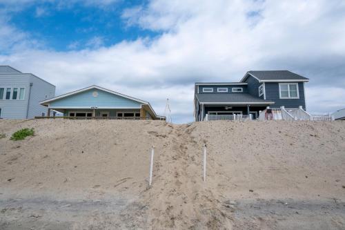 Admiral's Quarters by Oak Island Accommodations - photo 27
