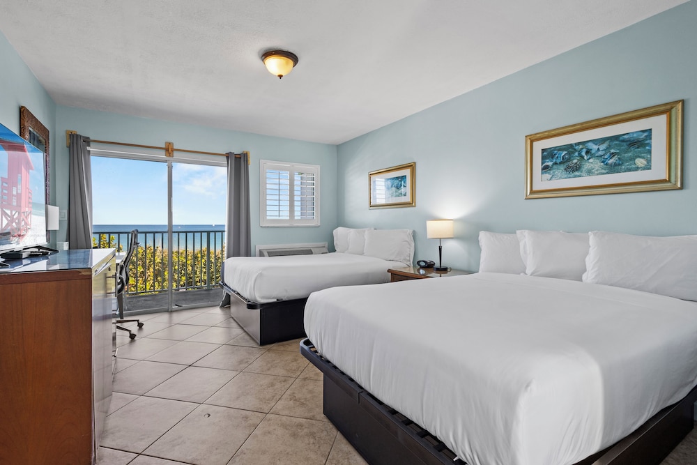 Oceanfront Inn Room #18 Ocean View Balcony 2 Full Beds in Fort Pierce, United States