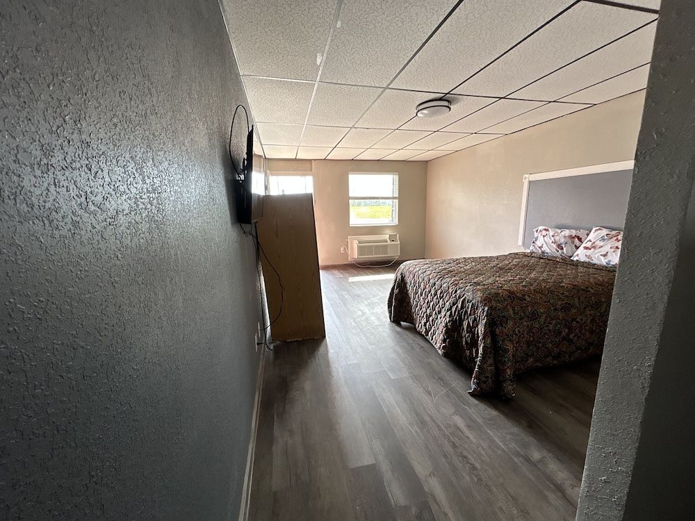 Shelaine Motel - photo 9