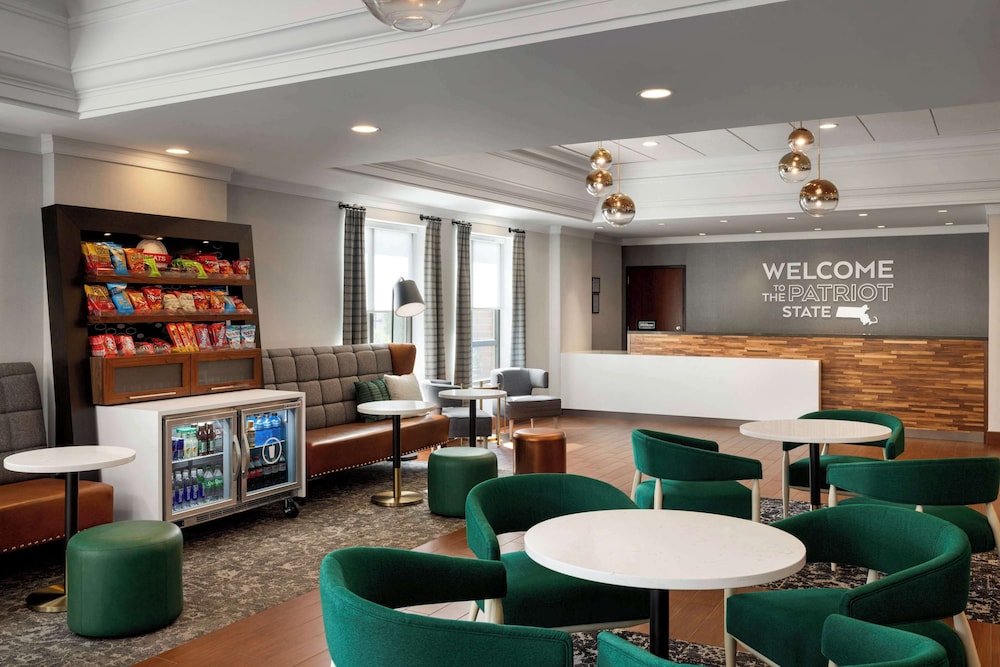 Hampton Inn by Hilton Boston Cambridge - photo 3
