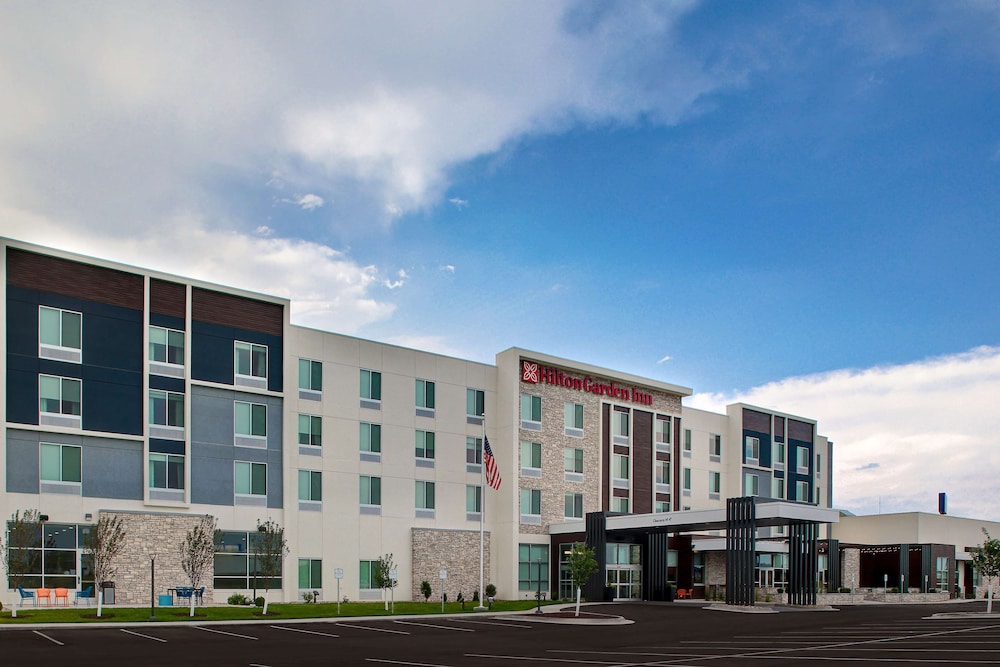 Hilton Garden Inn Cedar Rapids - photo 59