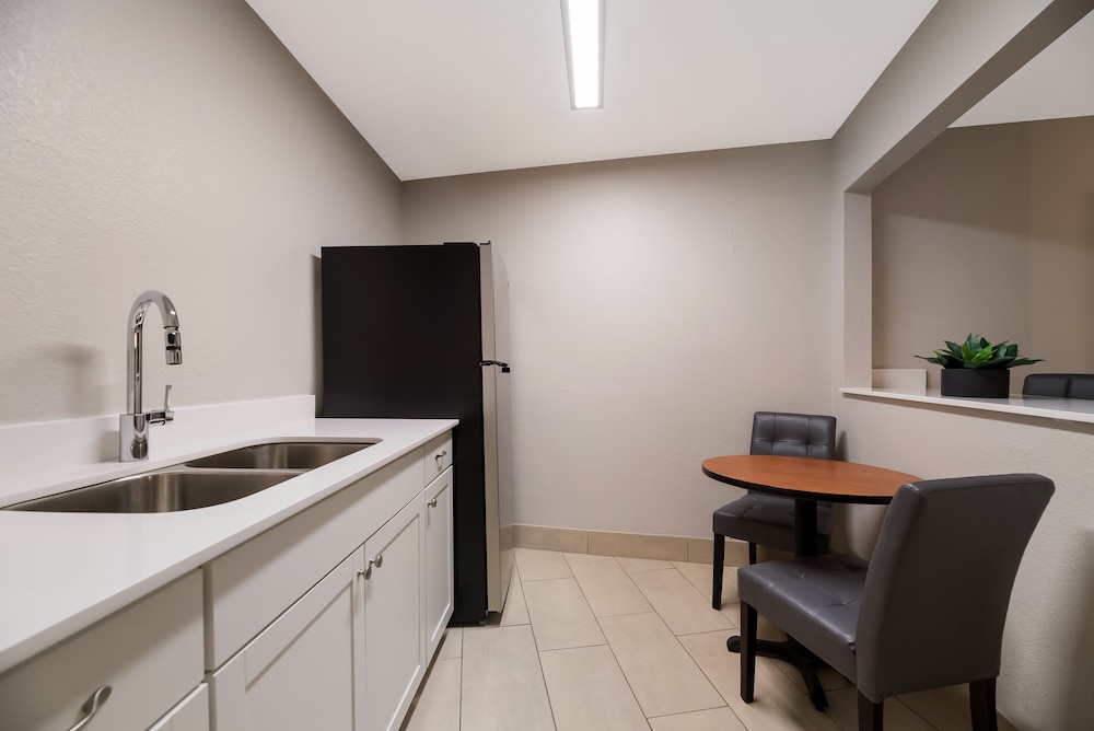 Holiday Inn Express Hotel & Suites The Villages by IHG - photo 25
