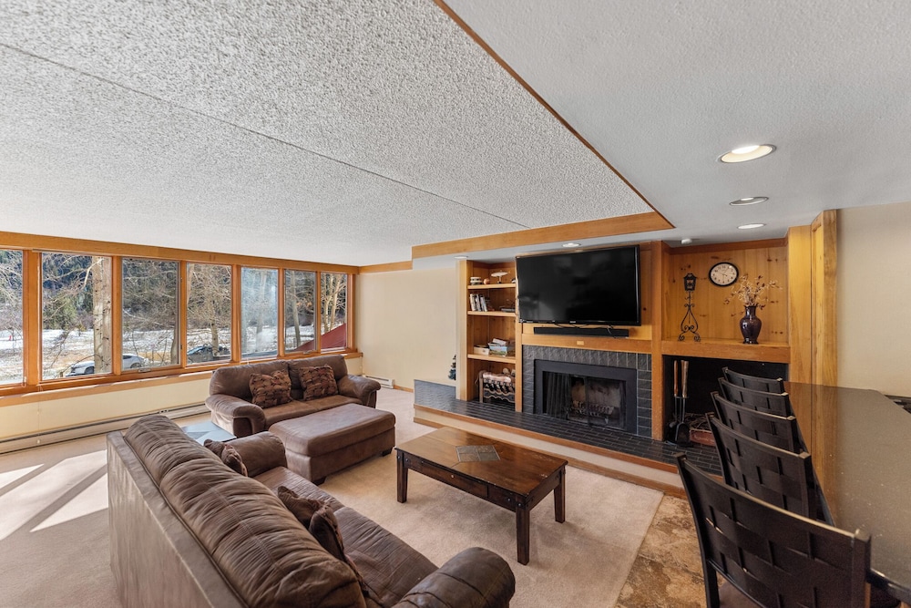 Decatur #1786 by Summit County Mountain Retreats — 4-Star Luxury Hotel in Keystone, United States