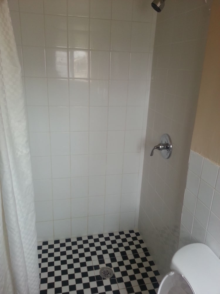 Atlantic Inn - photo 21