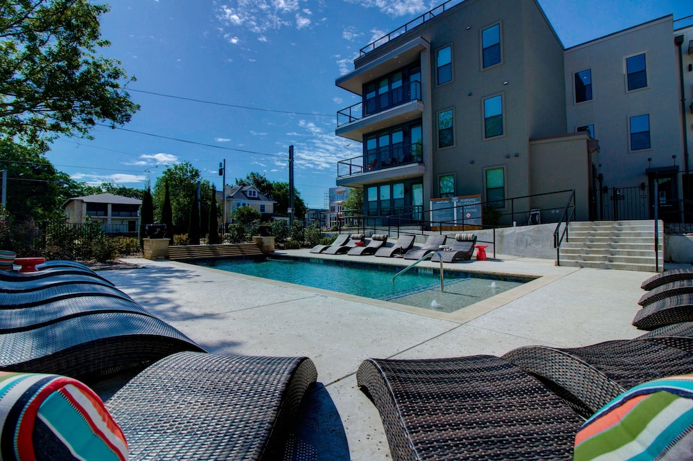 Bishop Arts Hotel by Qresorts. - photo 72