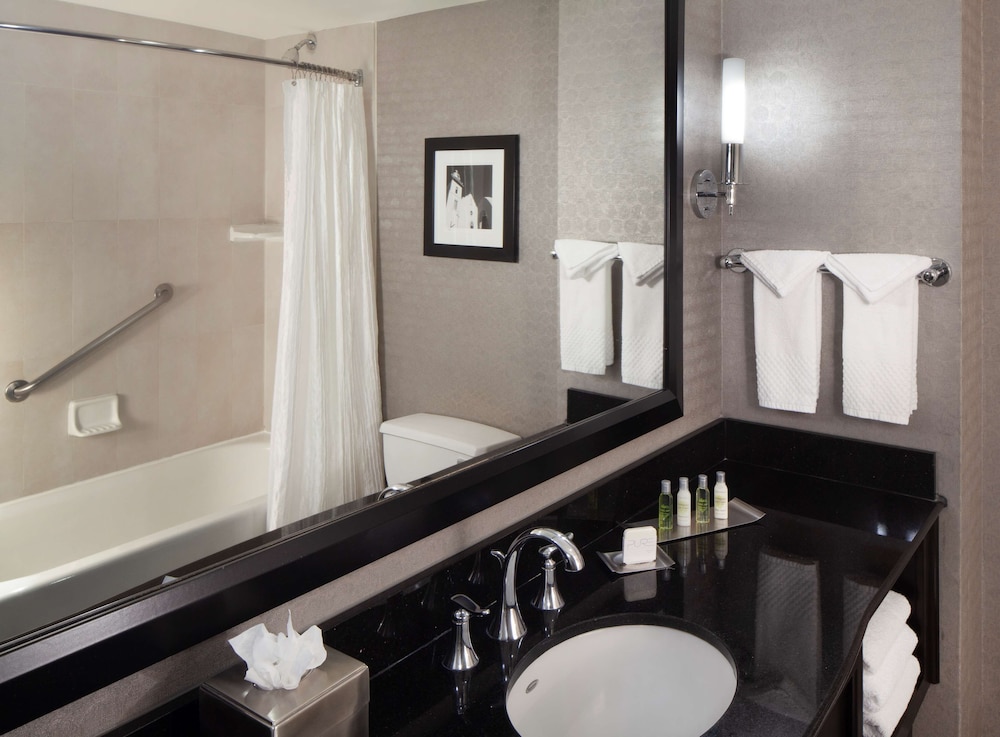 DoubleTree by Hilton El Paso Downtown - photo 26