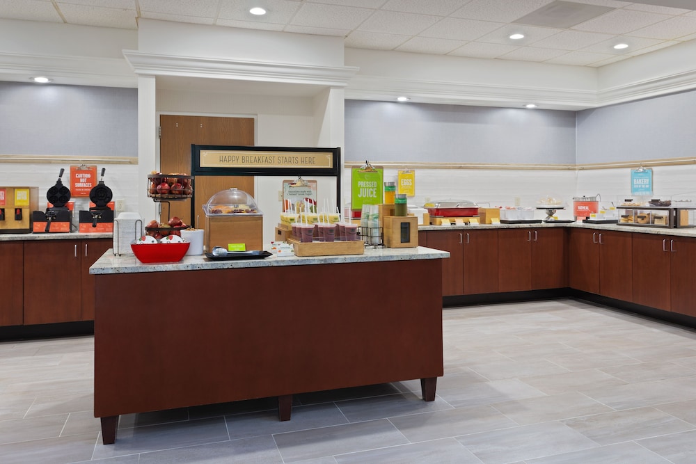 Hampton Inn & Suites Orlando Intl Dr N - photo 50