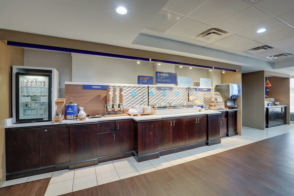 Holiday Inn Express Hotel & Suites Gadsden W Near Attalla by IHG - photo 77