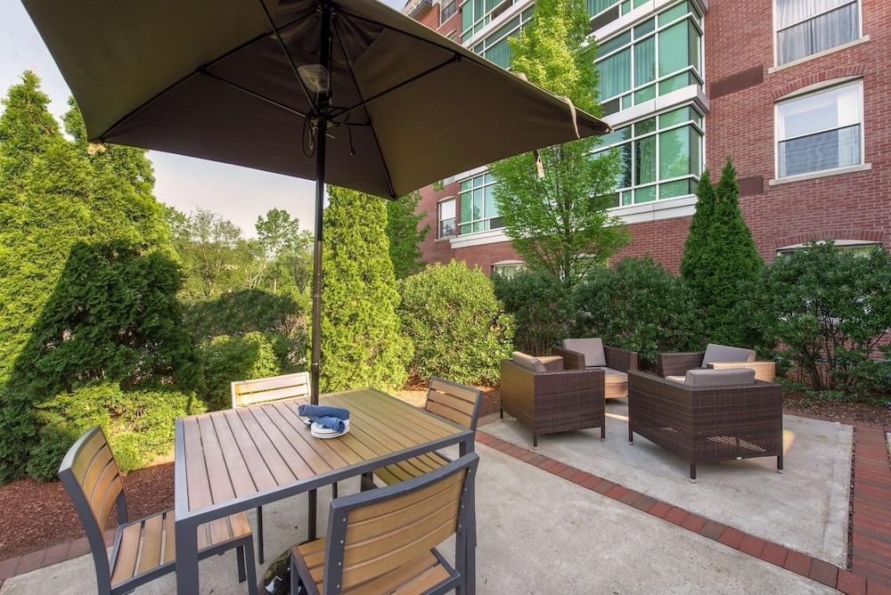 Hilton Garden Inn Manchester Downtown - photo 63