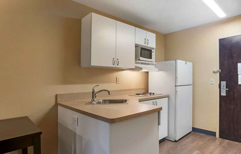 Extended Stay America Suites Palm Springs Airport - photo 22