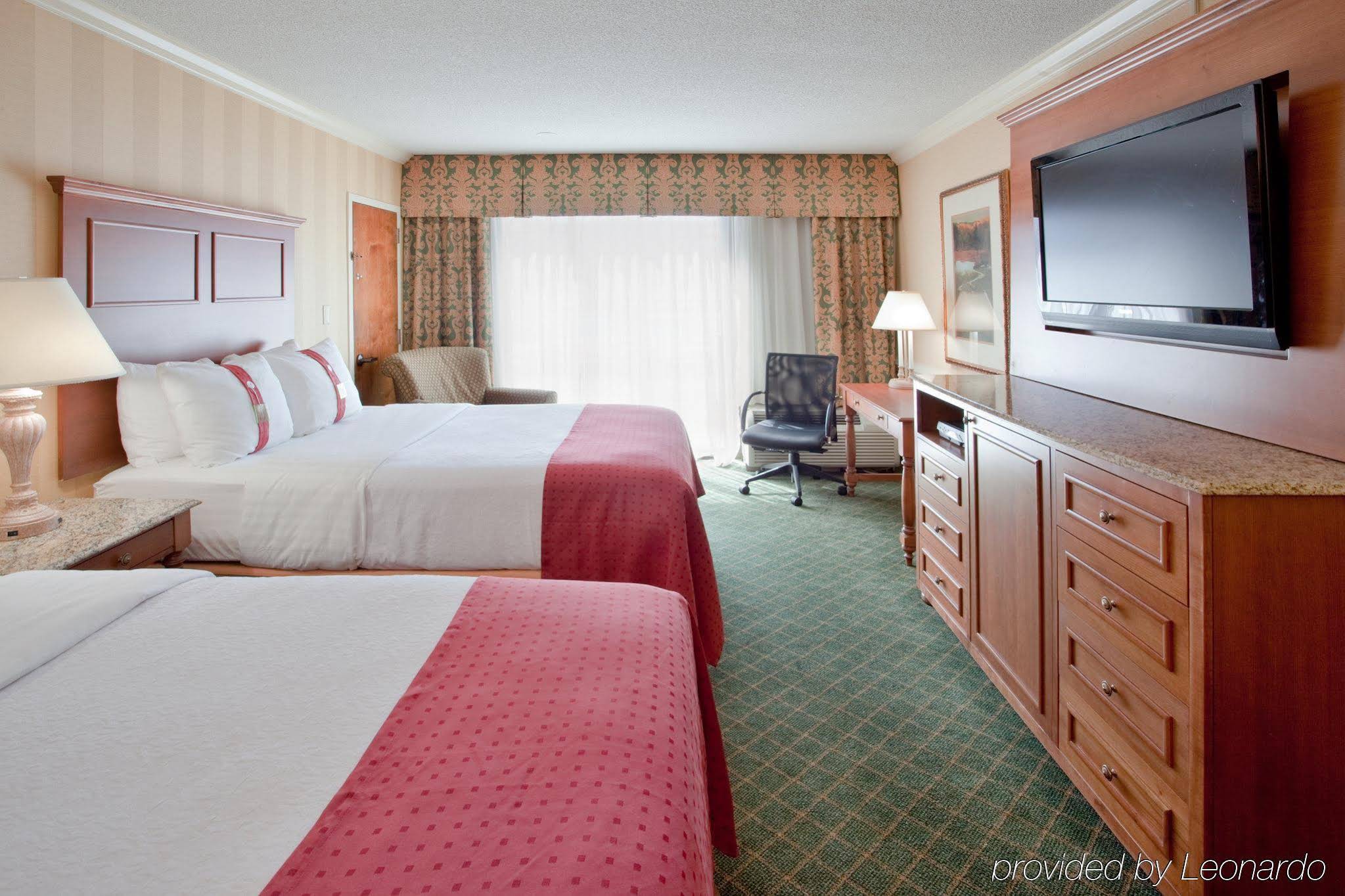 Holiday Inn University Blacksburg - photo 17