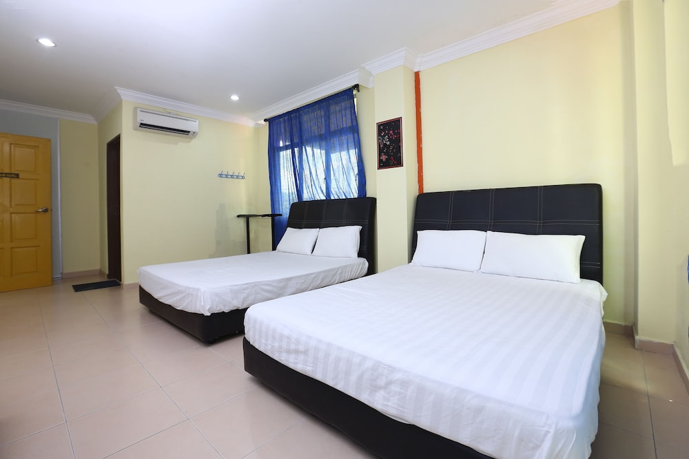 SPOT ON 89857 Azra Inn Rumah Tumpangan — hotel near Sultan Ismail Petra Airport