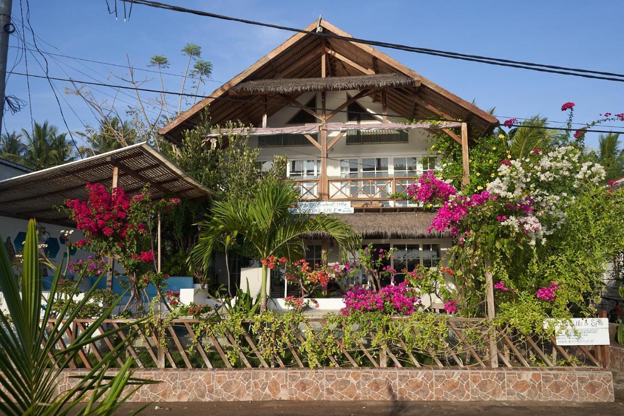 Serenity Luxurious Beachfront Villa & SPA with Private Infinity Pool 8 Guests — 4-Star Luxury Hotel in Gili Air, Indonesia