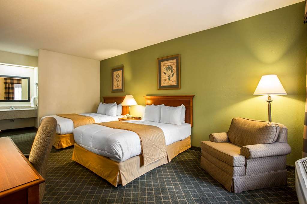Clarion Inn & Suites Aiken South - photo 17