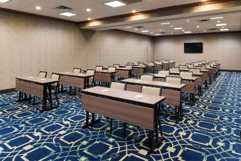 Hampton Inn & Suites East Lansing Okemos - photo 113