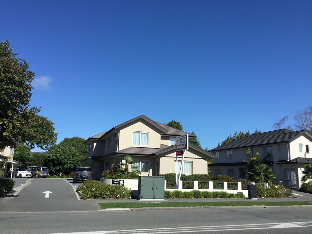 Airport Palms Motel — 4-Star Luxury Hotel in Christchurch, New Zealand