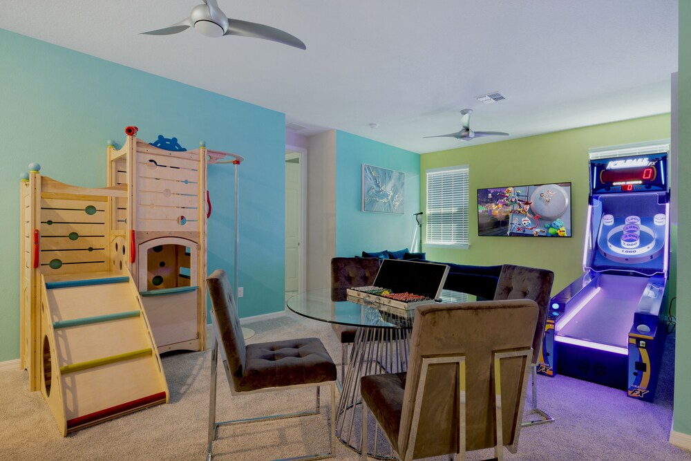 Solara Resort Luxury 9 Bedroom Homes - photo 34