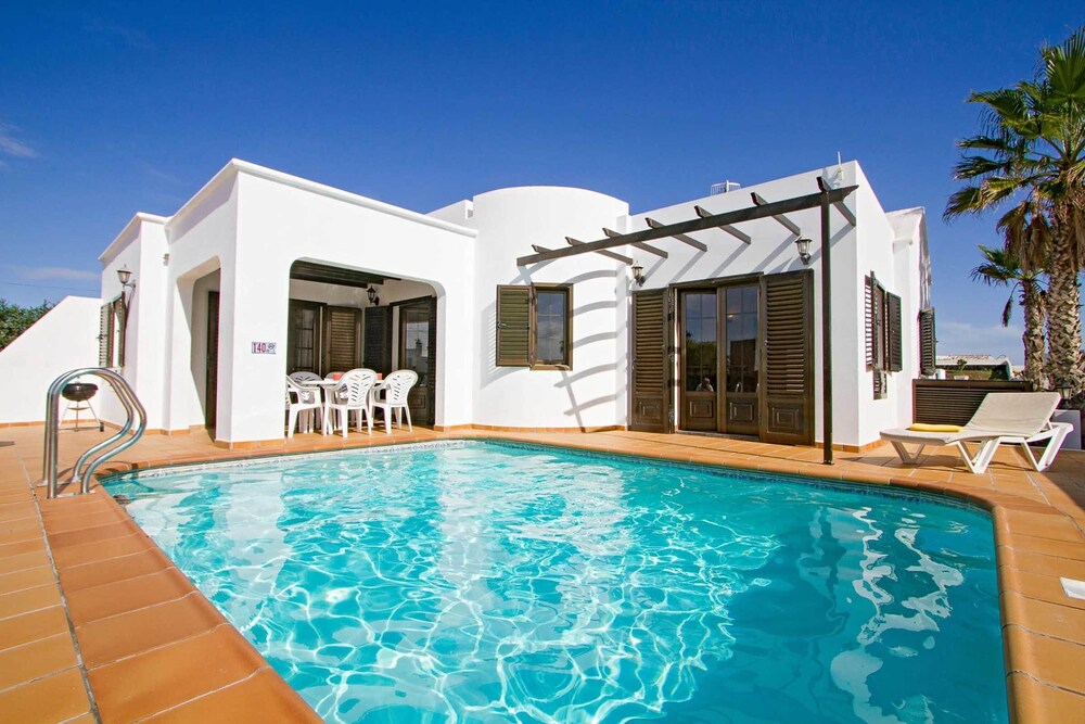 Villa Benjamín — 4-Star Luxury Hotel in Puerto Del Carmen, Spain