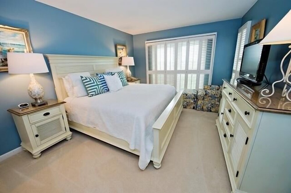 16 Mizzenmast Court at The Sea Pines Resort - photo 4