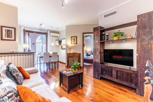 Prada House Posto Auto Coperto — 4-Star Luxury Hotel in Milan, Italy