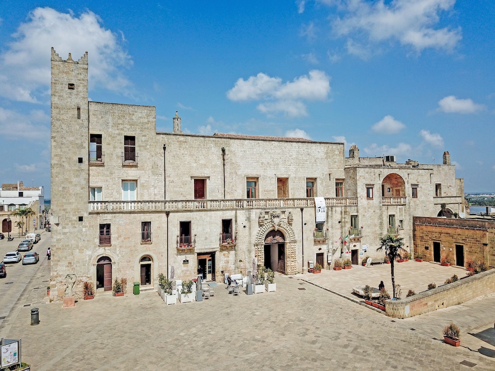 Castello Risolo Specchia 5780787 — Specchia