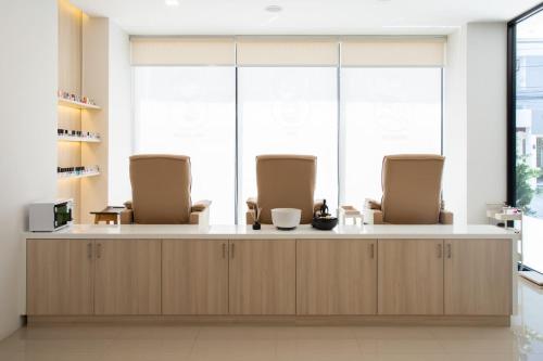 J & L Residence and Spa