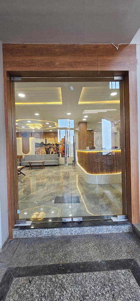 Hotel Velvet Vista in Sanand, India