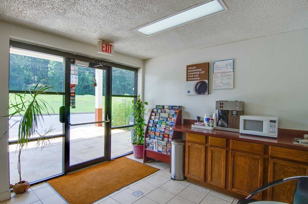 Motel6 Cartersville GA - photo 23