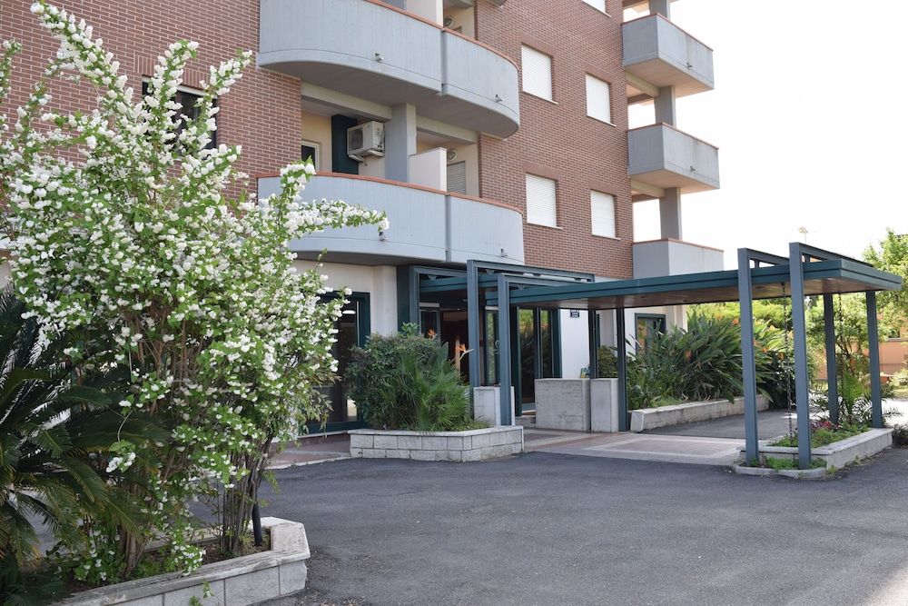 Hotel Palace 2000 in Pomezia, Italy