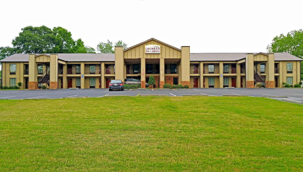 Cochran Inn & Suites - last minute hotel in Cochran