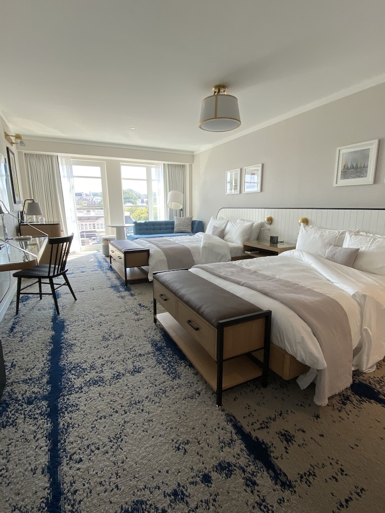 The Brenton Hotel - photo 8