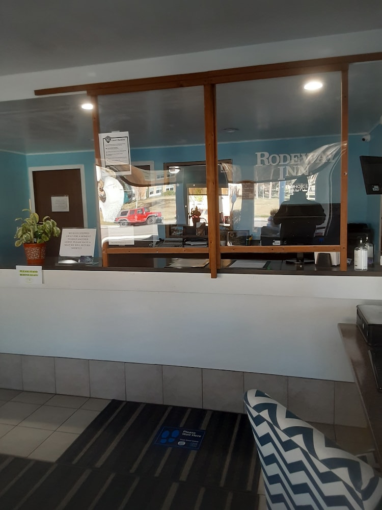 Days Inn by Wyndham Pocatello University Area - photo 4