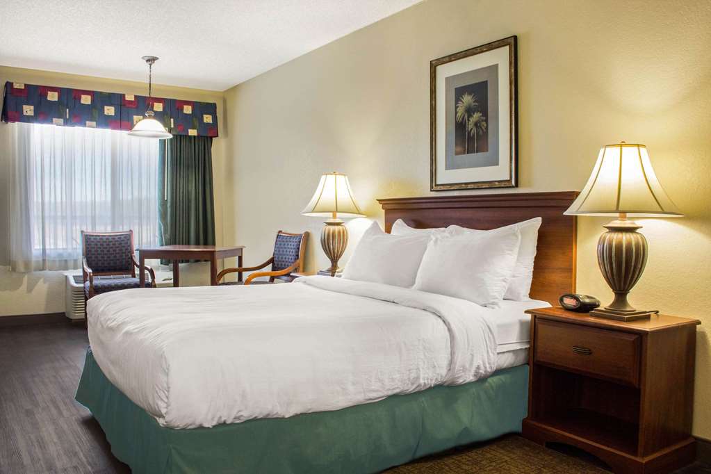 Quality Inn Benson I 10 Exit 304 - photo 16