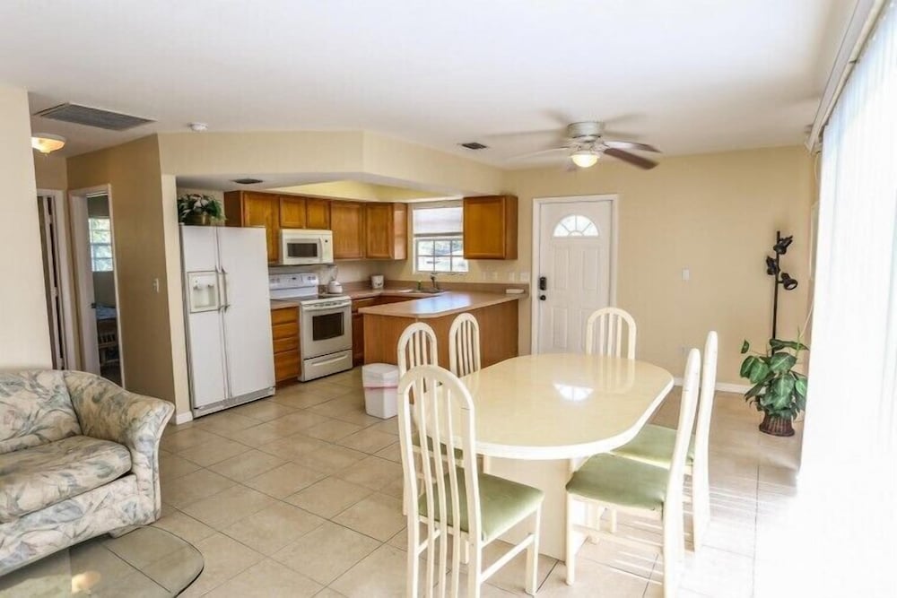 106 Tropical Shores Manor Fort Myers Beach - photo 14