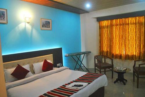 Hotel Shikhar - last minute hotel in Dharamsala