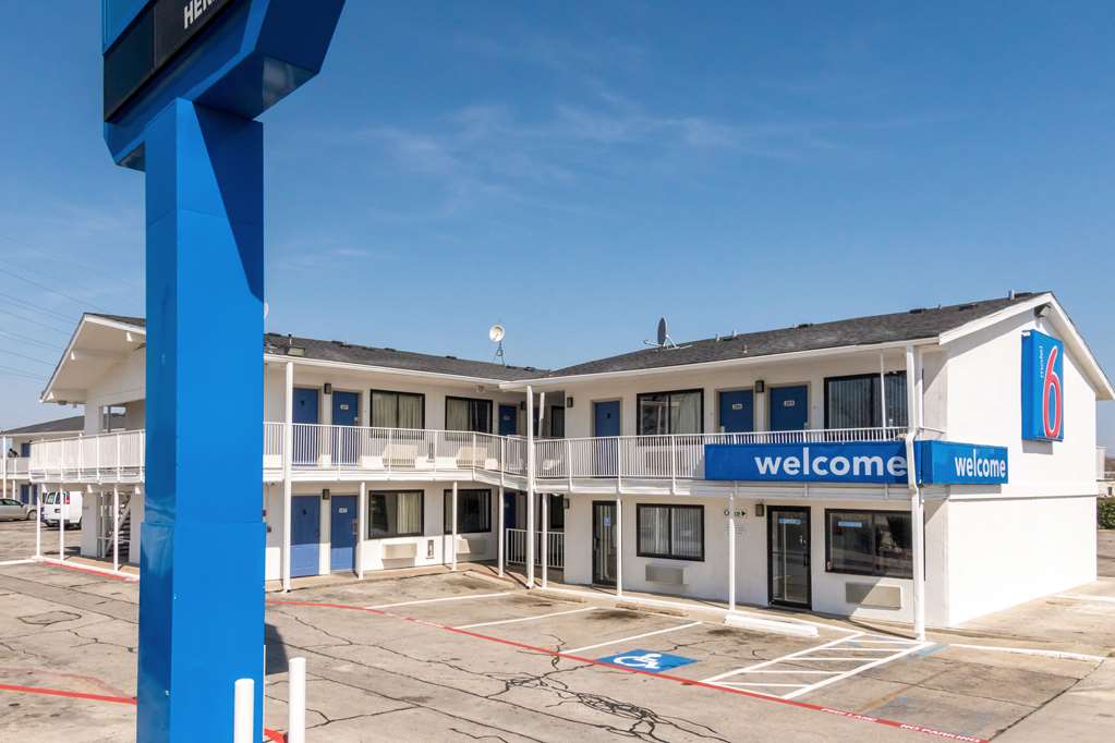 Motel 6 Fort Worth TX North - photo 7