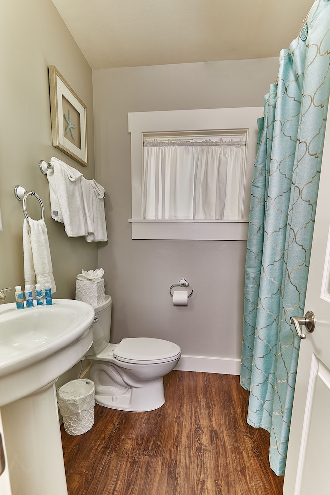 Pleasant Inn - photo 22